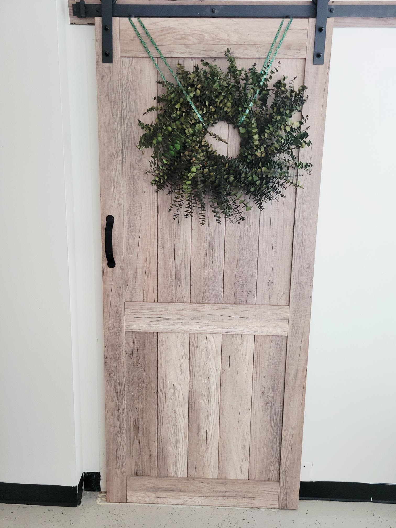 232 South Highland Street, Unit 608 Memphis, TN 38111 - Photo 25 of 40 a view of a potted plant on the wall