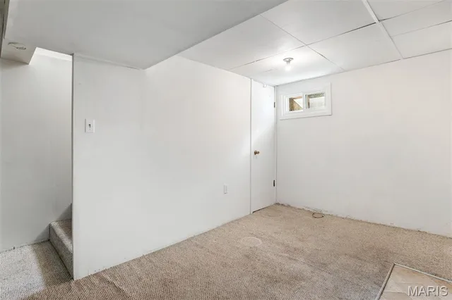 $218,000 | 11482 Essex Avenue, Maryland Heights, MO 63043