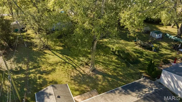 $218,000 | 11482 Essex Avenue, Maryland Heights, MO 63043