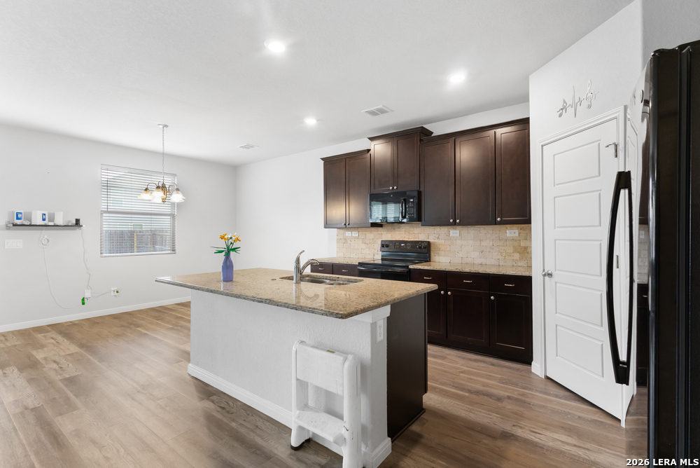 10679 Penelope Way Converse, TX 78109 - Photo 6 of 27