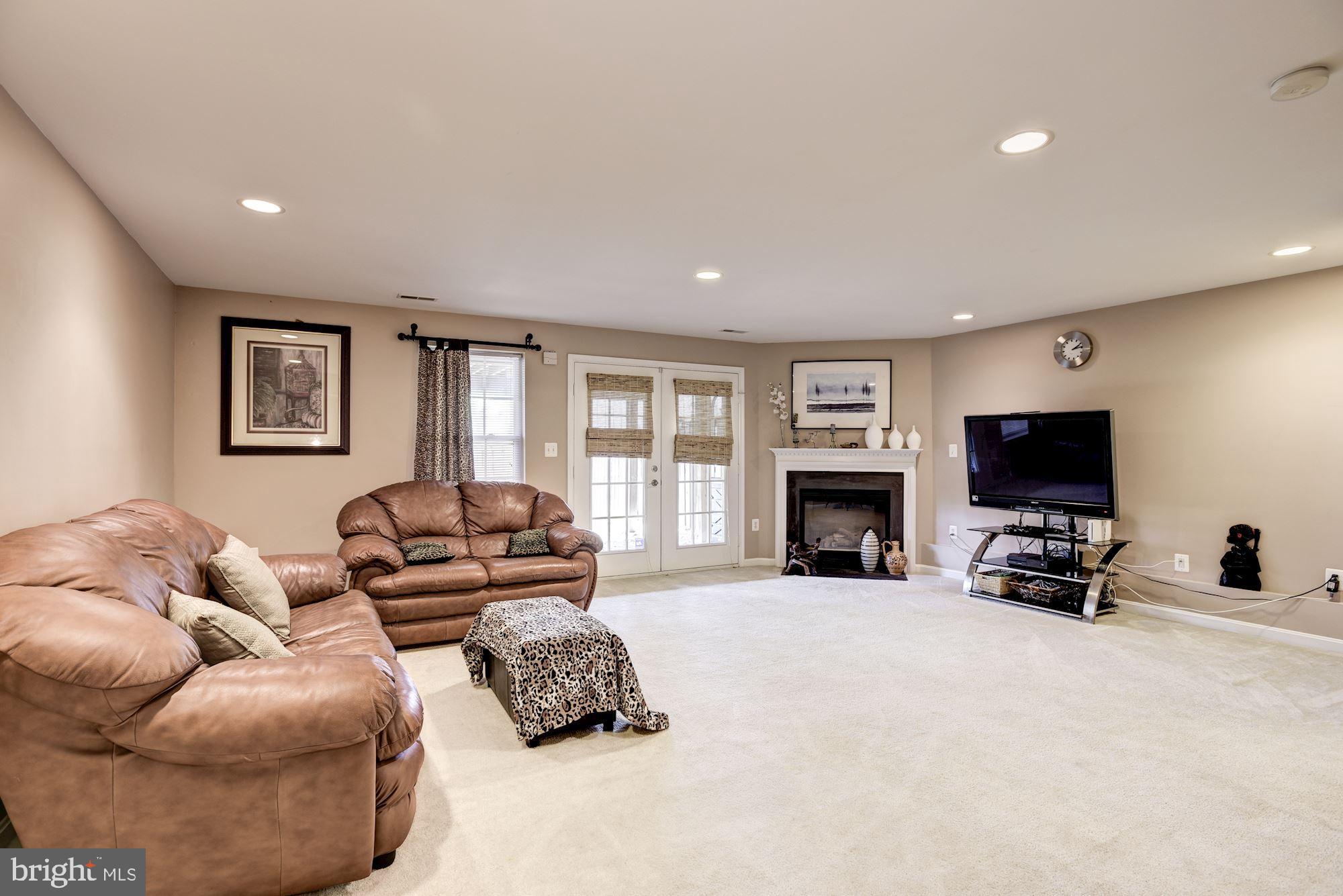 649 Springhouse Square Southeast Leesburg, VA 20175 - Photo 19 of 21 Gallery Image 19