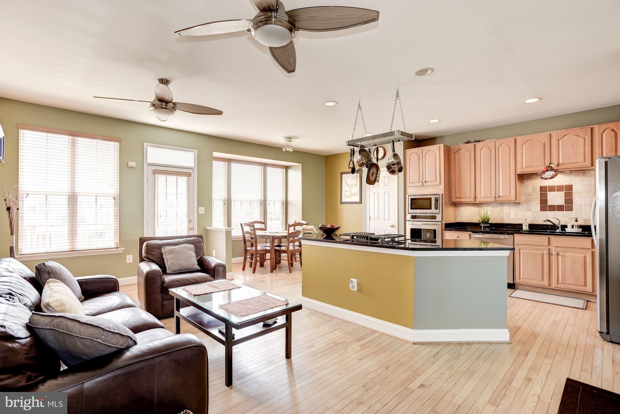 649 Springhouse Square Southeast Leesburg, VA 20175 - Photo 7 of 21 Huge gourmet kitchen