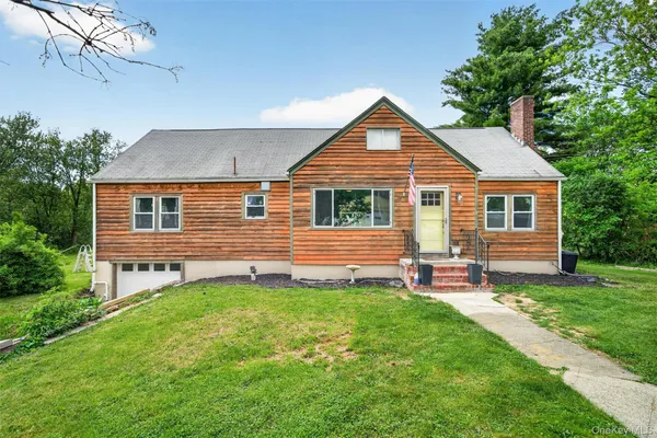 $389,000 | 18 Mohin Park, New Hampton, NY 10958