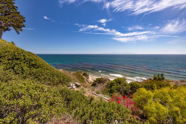 $3,800,000 | 2215 Edgewater Way, Santa Barbara, CA 93109