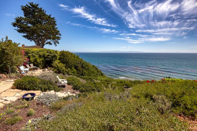 $3,800,000 | 2215 Edgewater Way, Santa Barbara, CA 93109