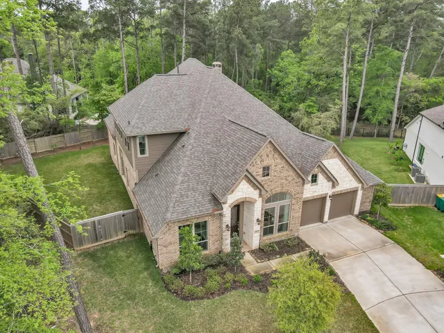 $622,283 | 402 Changing Tide Court, Willis, TX 77318