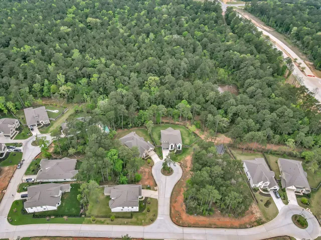 $622,283 | 402 Changing Tide Court, Willis, TX 77318