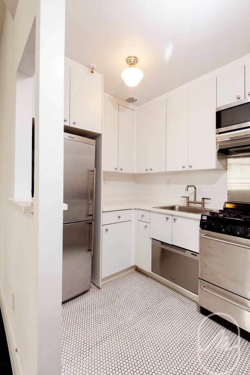 127 4th Avenue, Unit 5D Manhattan, NY 10003 - Photo 4 of 14 Photo 4