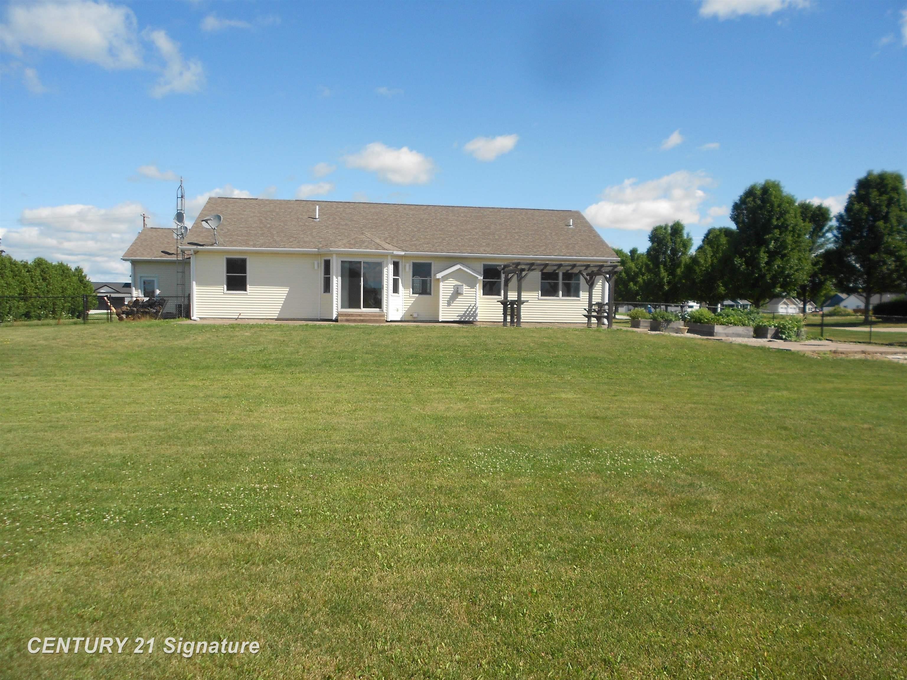 10233 Sarle Road Freeland, MI 48623 - Photo 38 of 38