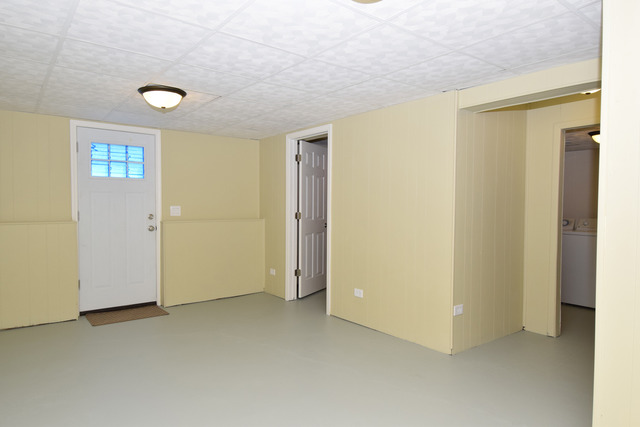 27W121 Manchester Road Winfield, IL 60190 - Photo 12 of 18