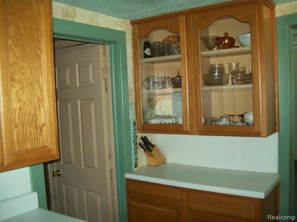 211 Riverside Drive Mount Clemens, MI 48043 - Photo 3 of 23 100_3146.JPG