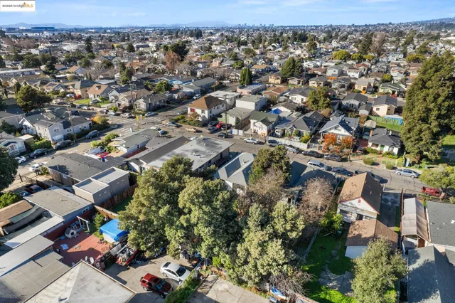 $465,000 | 1718 88th Avenue, Oakland, CA 94621