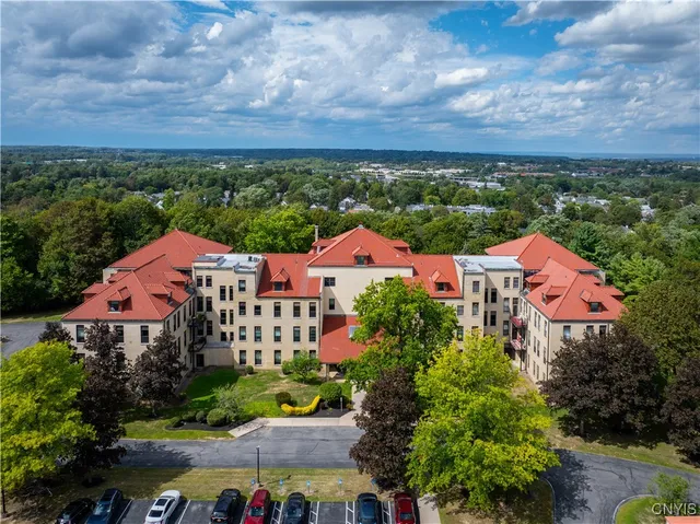 $310,000 | 10 Foery Drive, Unit 404, Utica, NY 13501