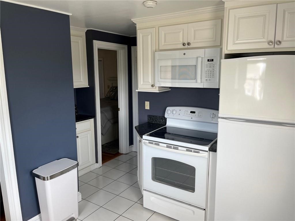 249 Tuckerman Avenue, Unit 5 Middletown, RI 02842 - Photo 26 of 33