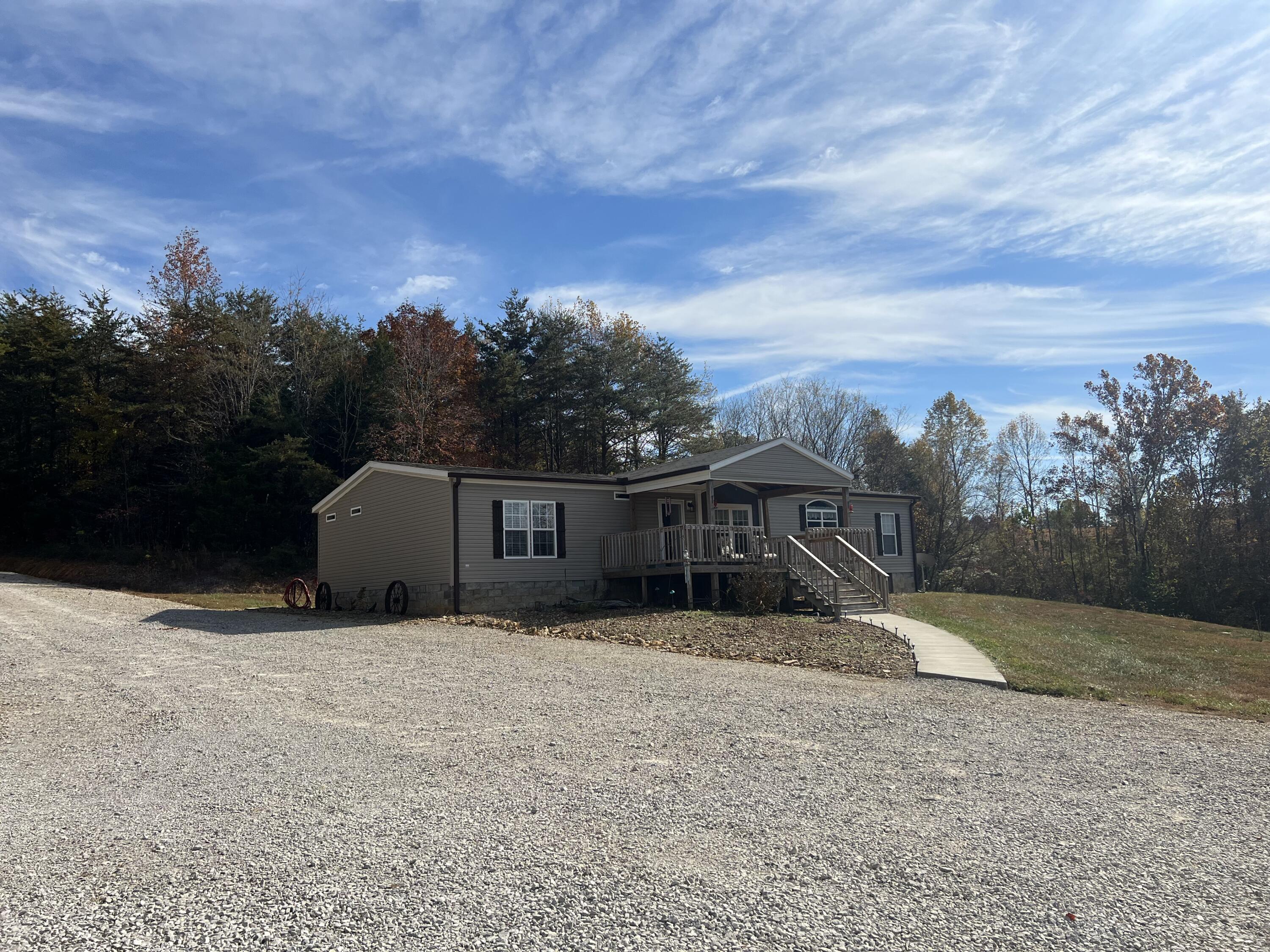985 Gaines Road Nancy, KY 42544 - Photo 7 of 82 4AAE2FC9-5B7F-46EA-AA9B-E4B38E2E441E