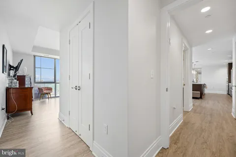 $1,590,000 | 930 Rose Avenue, Unit 2001, Rockville, MD 20852