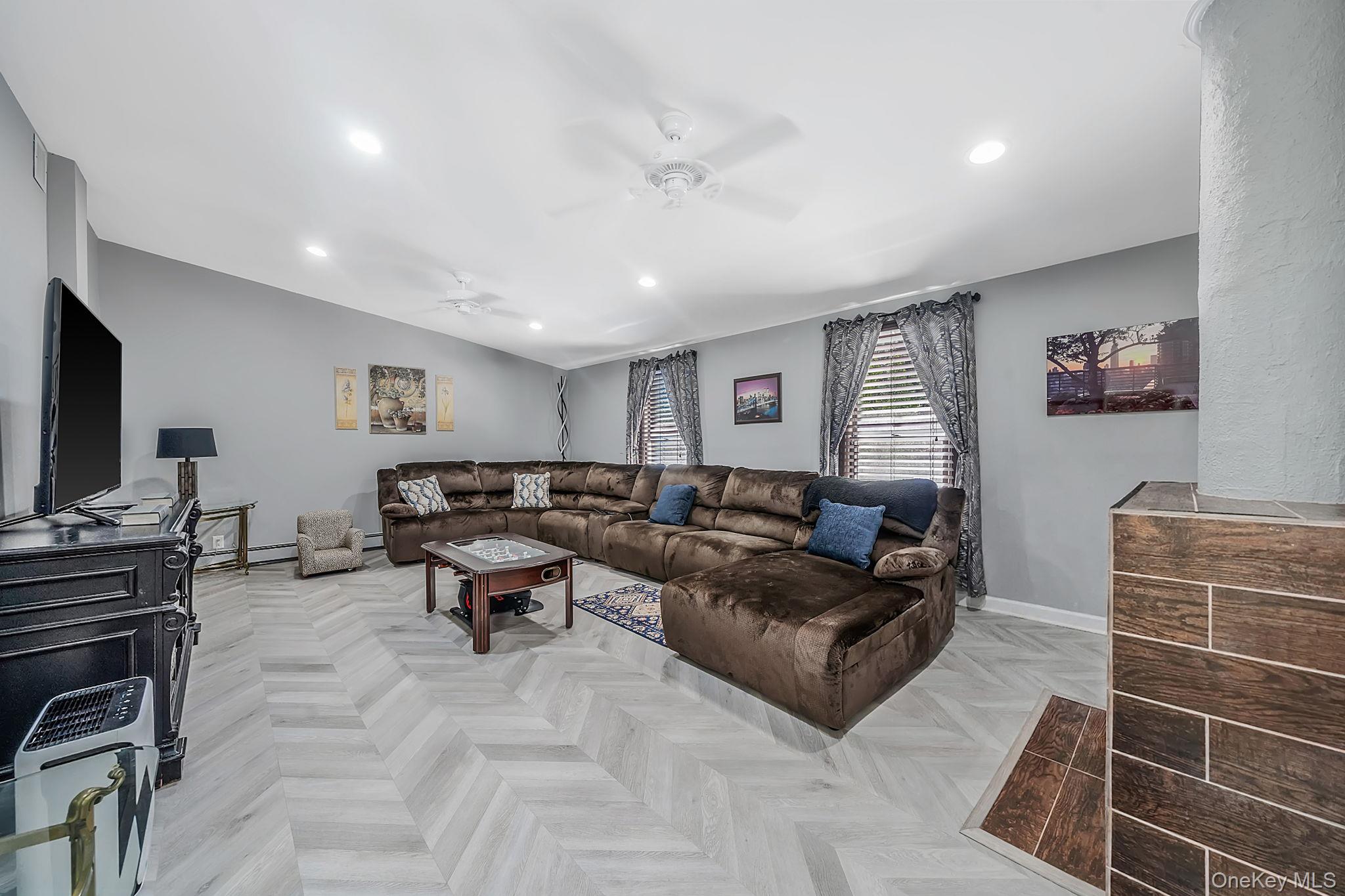 106 Craft Road Centereach, NY 11720 - Photo 9 of 44
