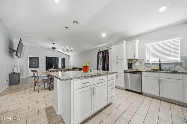 $274,950 | 7404 Norte Brasil Drive, El Paso, TX 79934