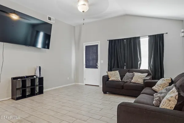 $274,950 | 7404 Norte Brasil Drive, El Paso, TX 79934