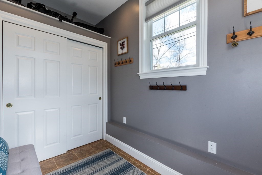 14 Wheeler Road Grafton, MA 01536 - Photo 5 of 39