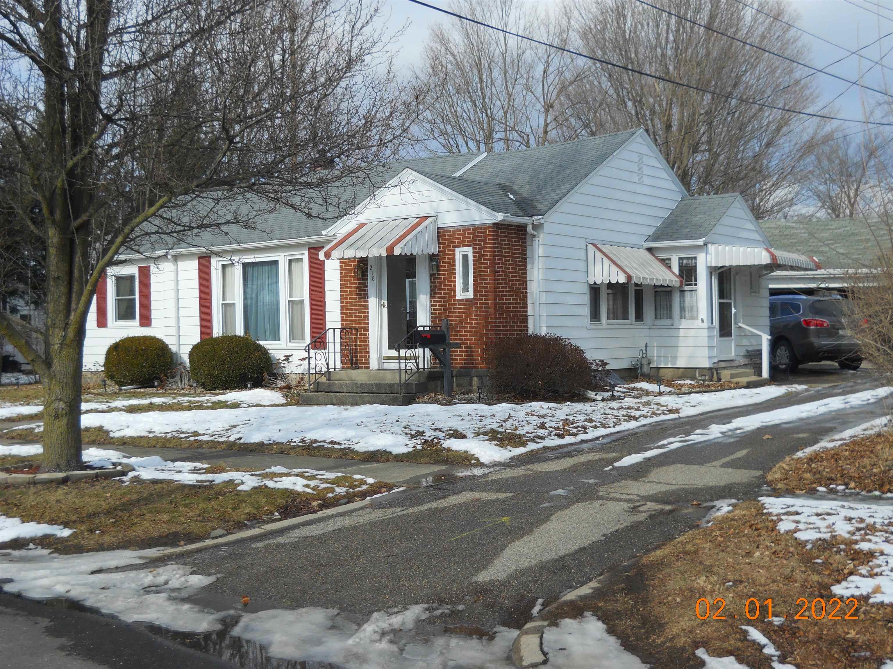 218 West 10th Street Rochester, IN 46975 - Photo 1 of 10