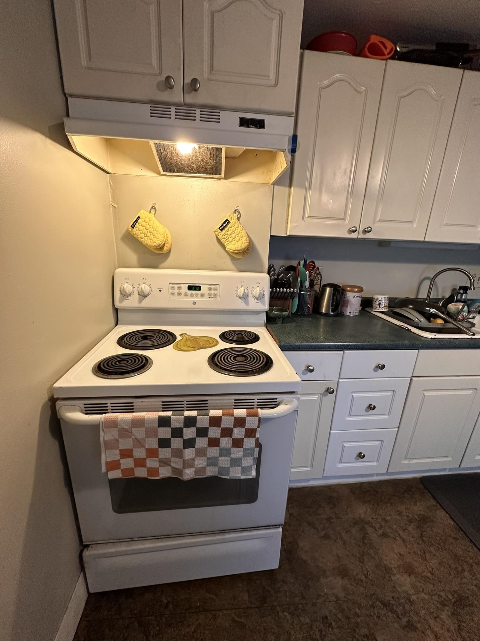 53 Lafayette Street Manchester, NH 03102 - Photo 16 of 26