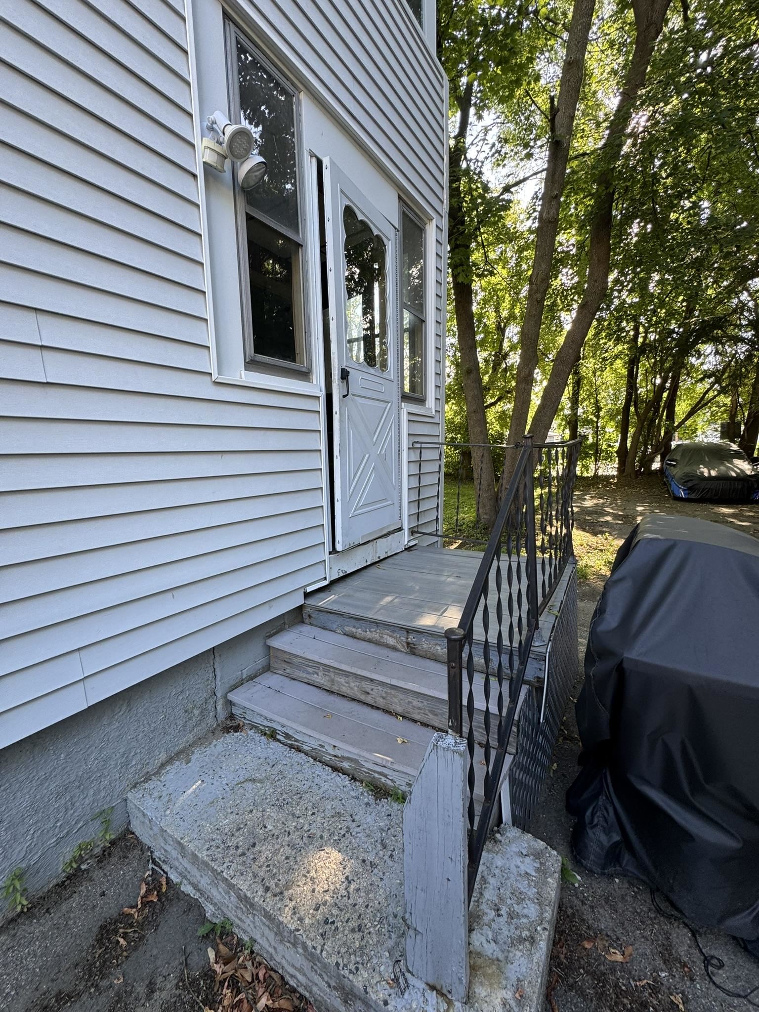 53 Lafayette Street Manchester, NH 03102 - Photo 2 of 26