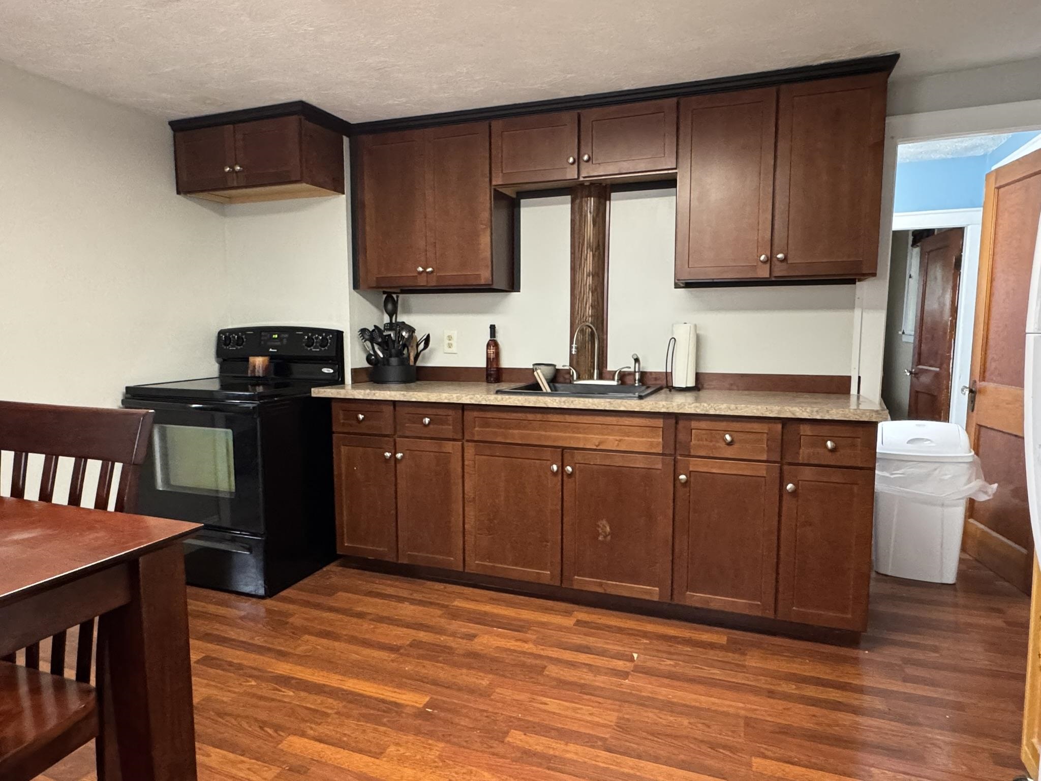 53 Lafayette Street Manchester, NH 03102 - Photo 4 of 26