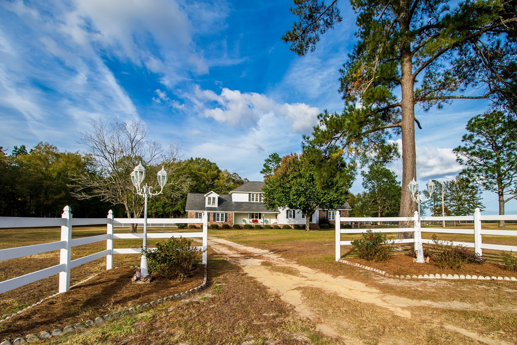 161 Christian Road Barnwell, SC 29812 - Photo 12 of 71