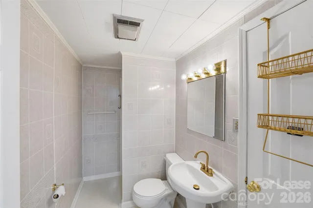 $1,800 | 214 Latta Avenue, Charlotte, NC 28214