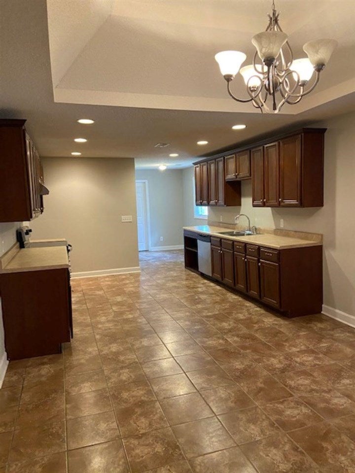 1803 Elberta Road Warner Robins, GA 31093 - Photo 4 of 25 Gallery Image 4