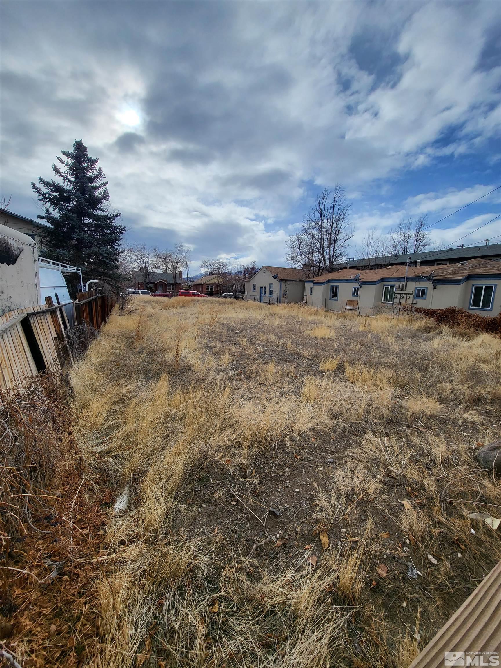 327 East Taylor Street Reno, NV 89502 - Photo 4 of 7 Photo 4