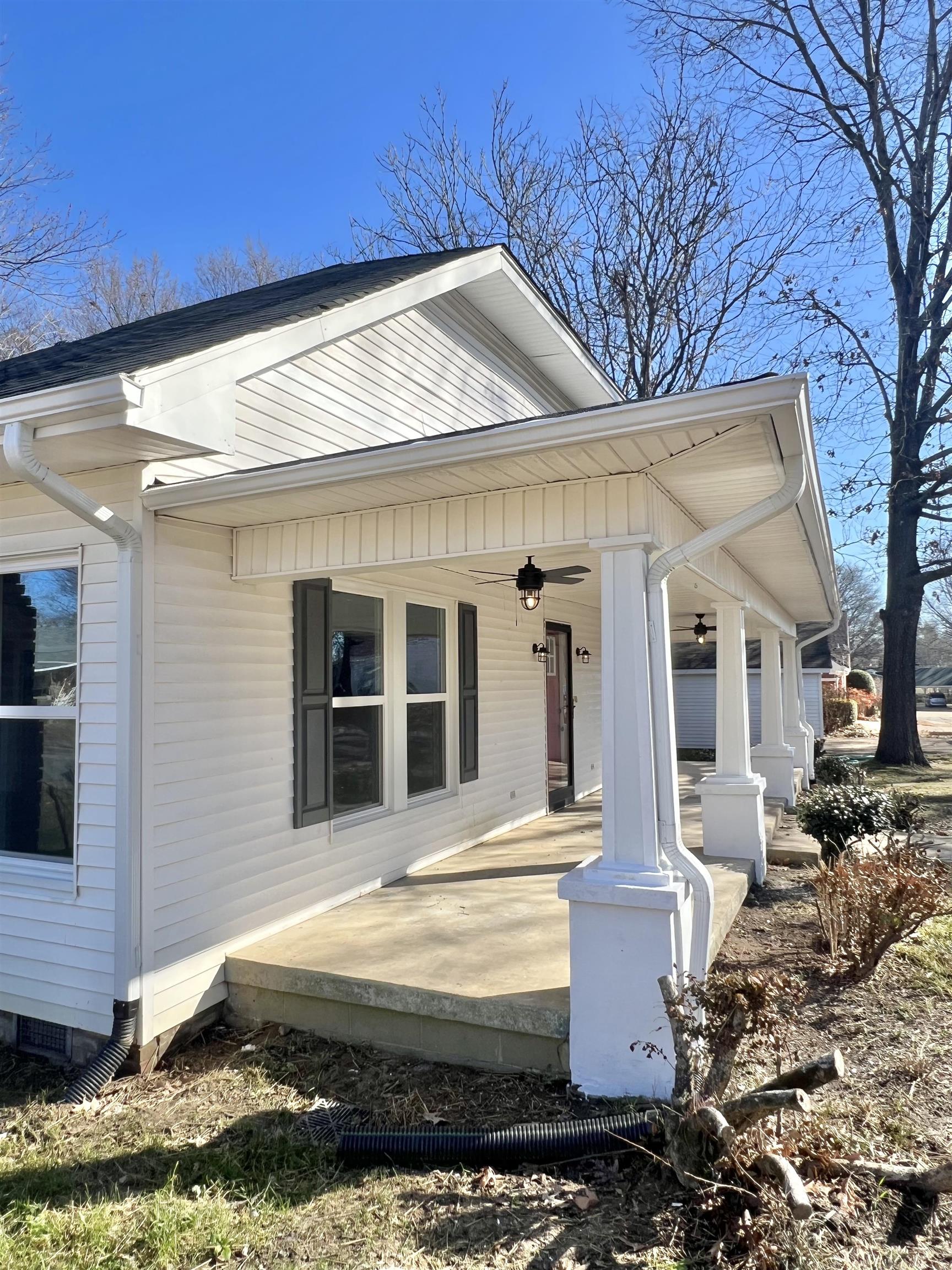 129 Wardlaw Circle Ripley, TN 38063 - Photo 2 of 24 a front view of a house with garden