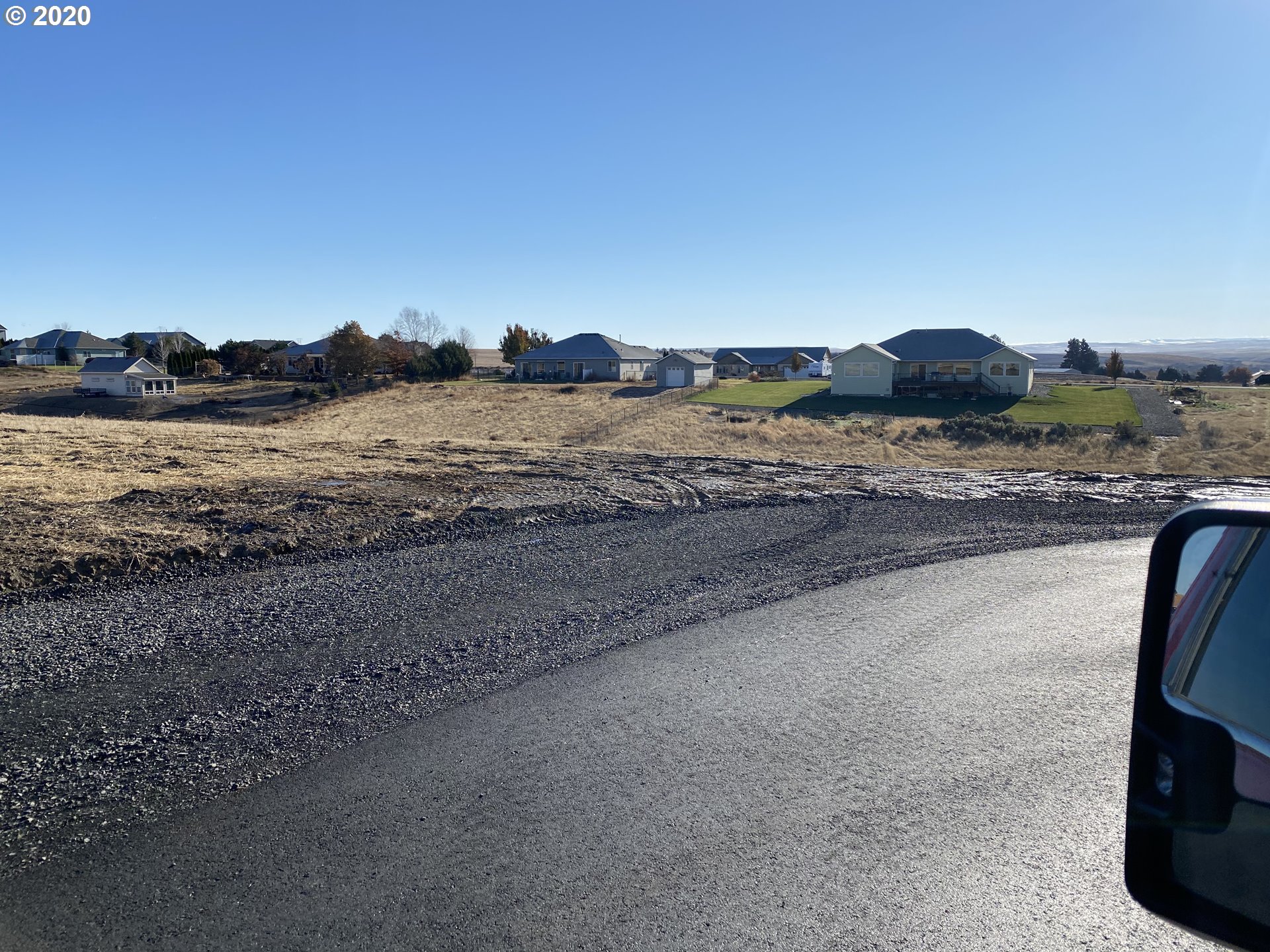 Bailey Way Echo, OR 97826 - Photo 1 of 2 a view of a road with an ocean view