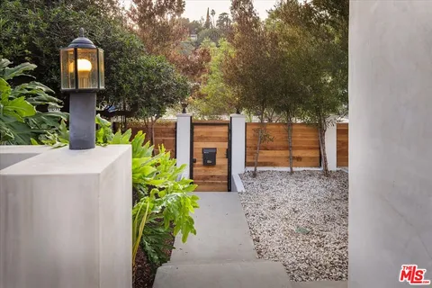 $1,495,000 | 2144 Echo Park Avenue, Los Angeles, CA 90026