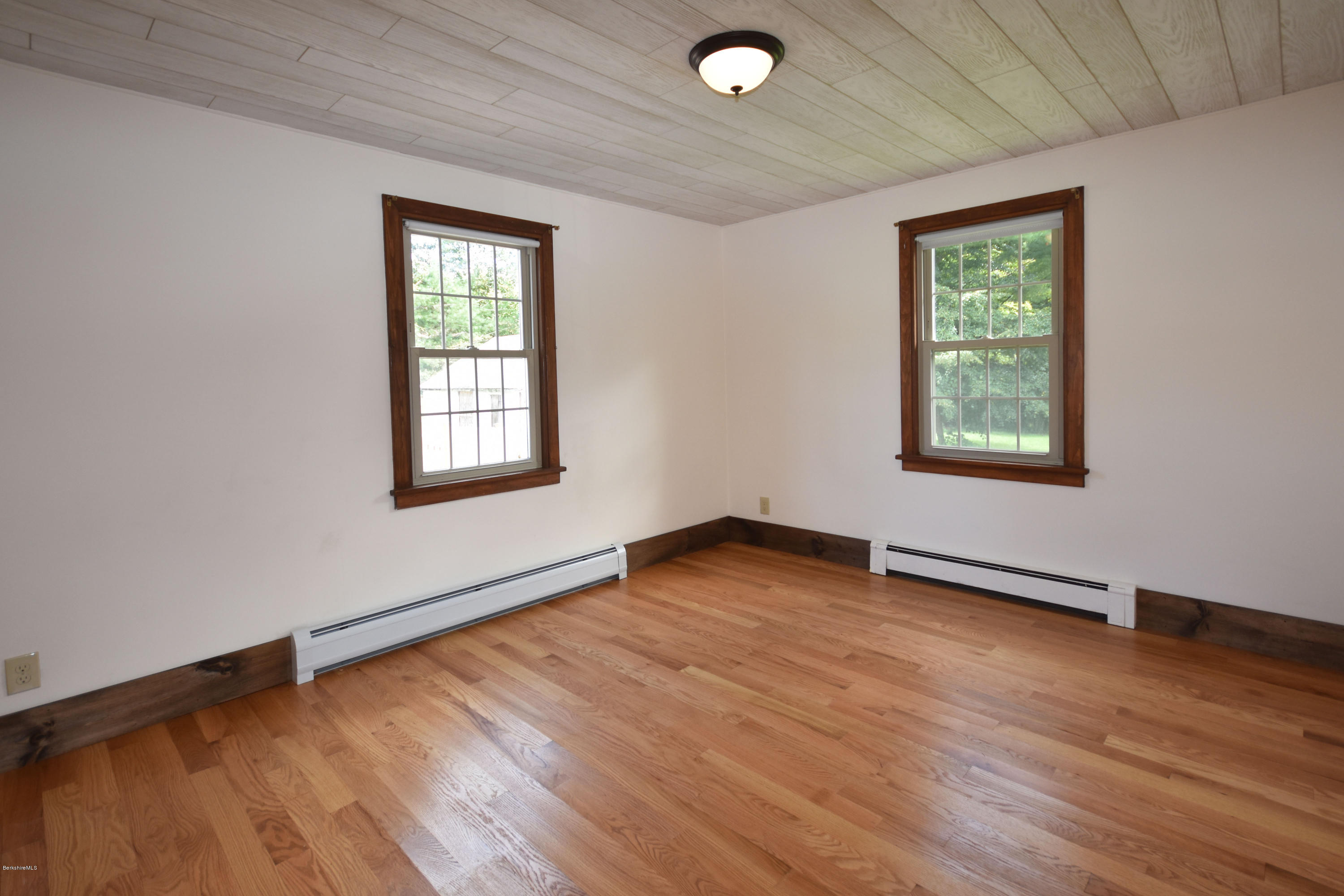 240 Benedict Road Pittsfield, MA 01201 - Photo 15 of 37 Bedroom #1