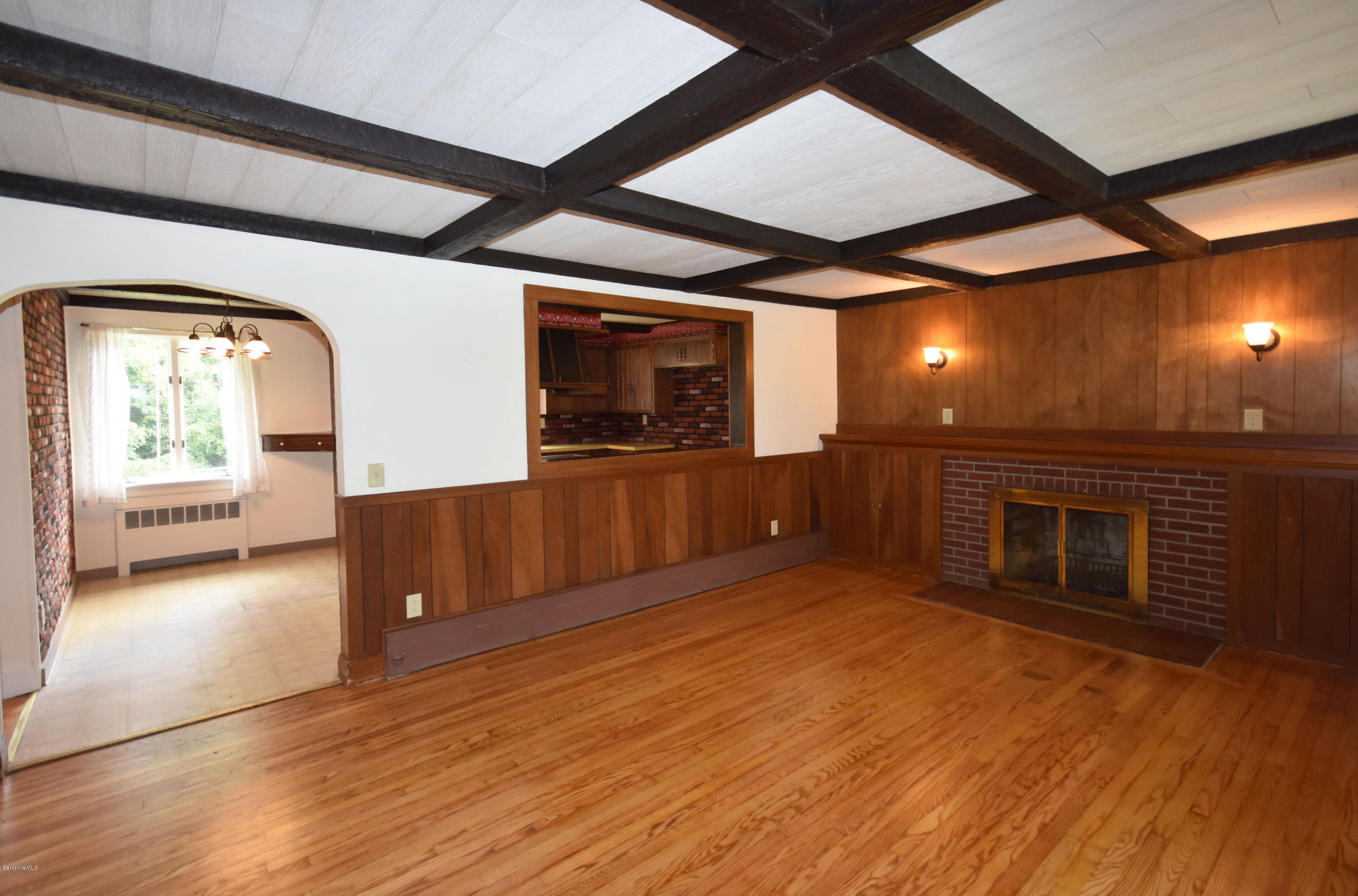 240 Benedict Road Pittsfield, MA 01201 - Photo 8 of 37 Living Room