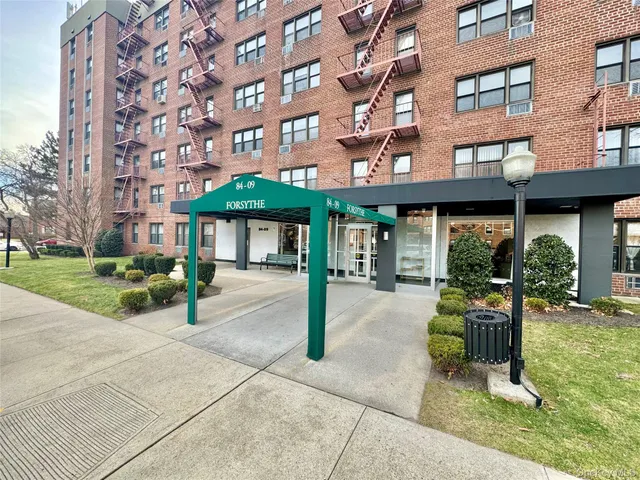 $168,000 | 84-09 155th Avenue, Unit 3H | Lindenwood