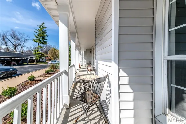 $219,900 | 1408 Whispering Creek Drive, Ballwin, MO 63021