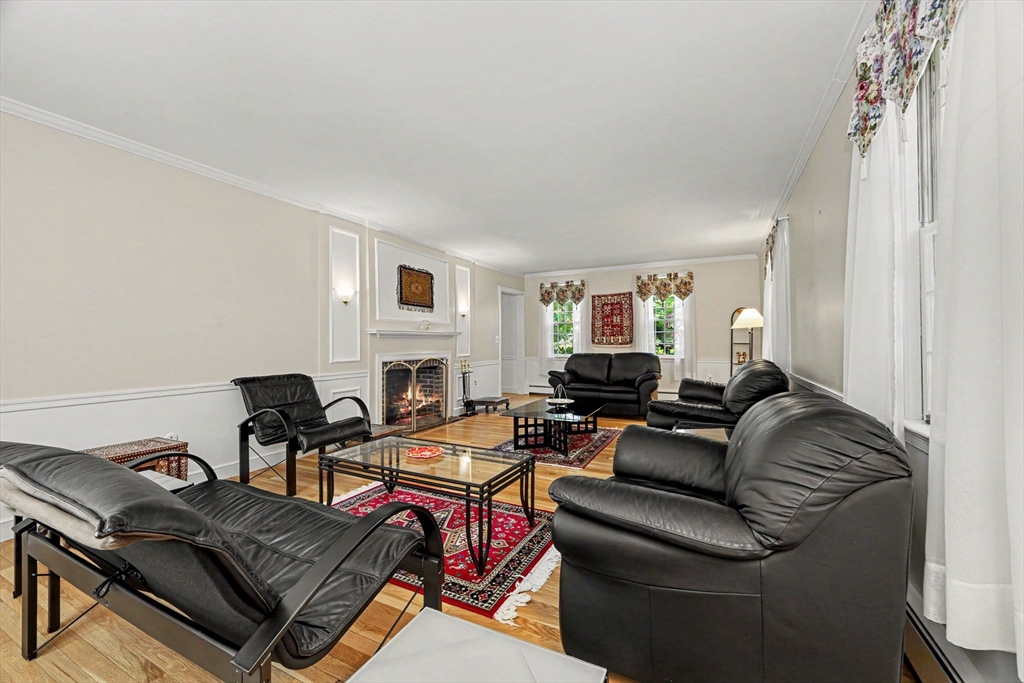 192 Peakham Road Sudbury, MA 01776 - Photo 5 of 38