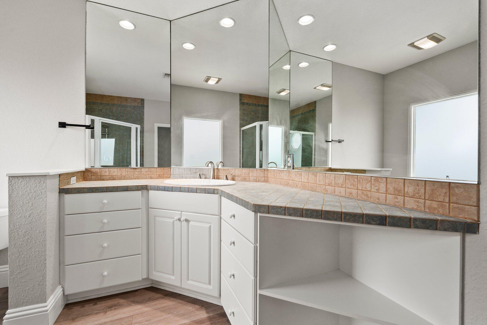 1599 Southwest Dyer Point Road Palm City, FL 34990 - Photo 21 of 45 25-web-or-mls-DSC01021