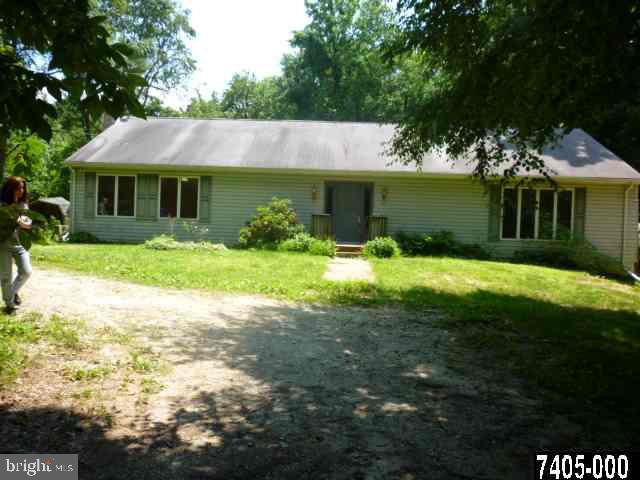 216 Lake View Road Delta, PA 17314 - Photo 1 of 1 Gallery Image 1