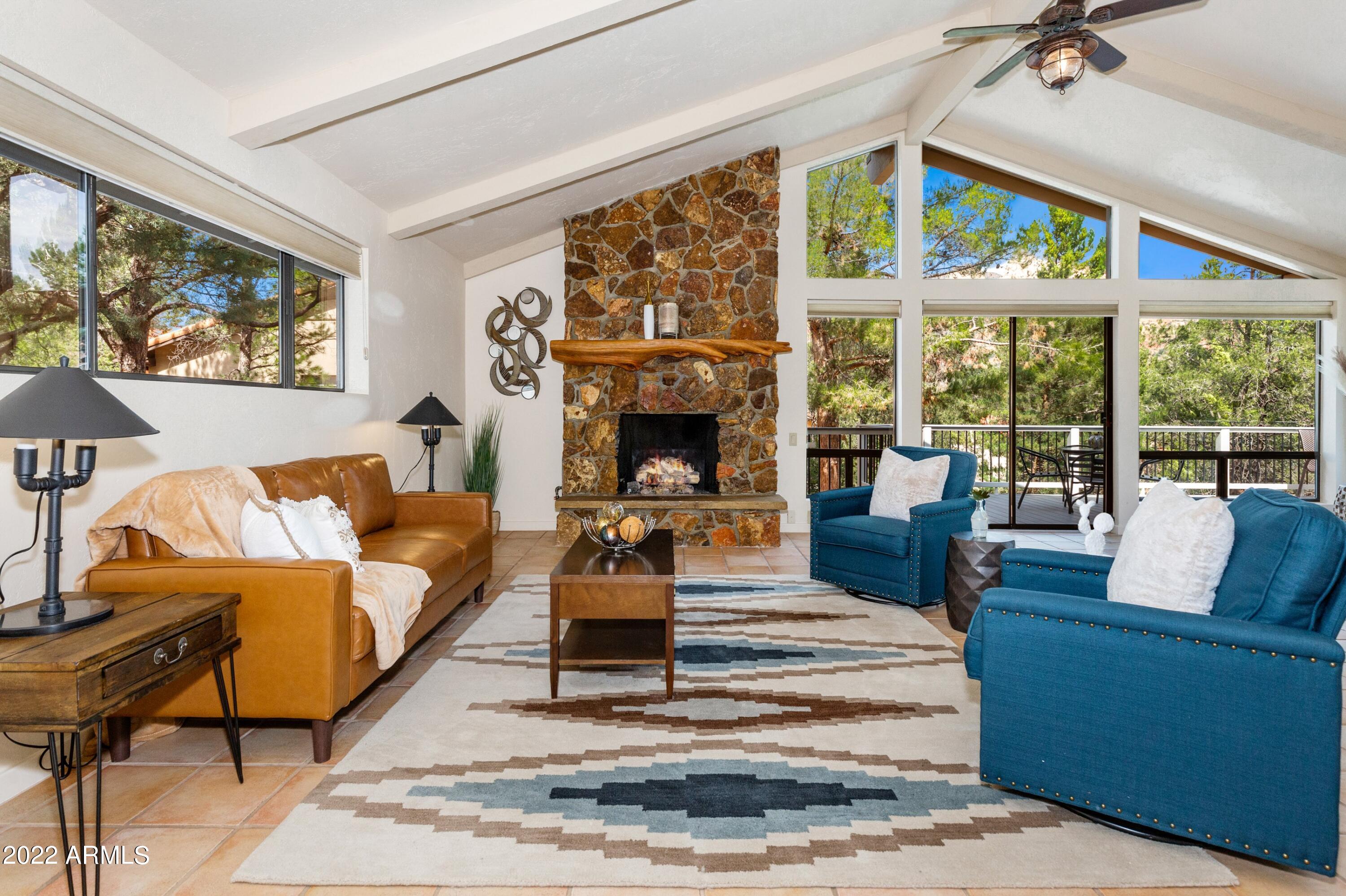 340 Ridge Road Sedona, AZ 86336 - Photo 5 of 49 005_Living Room