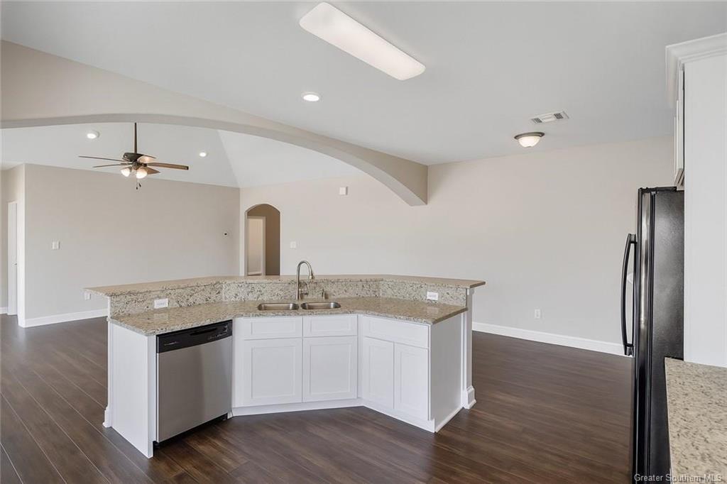 1825 East Prien Lake Road Lake Charles, LA 70601 - Photo 4 of 13