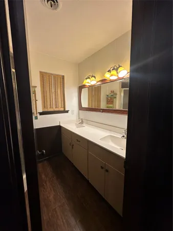 $1,200 | 1604 Hailey Street, Unit B, Conroe, TX 77301