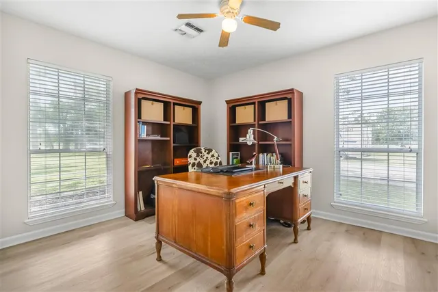 $335,000 | 3900 Paul White Road, Lake Charles, LA 70611