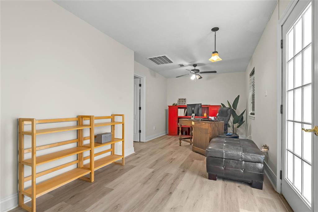 3900 Paul White Road Lake Charles, LA 70611 - Photo 17 of 27