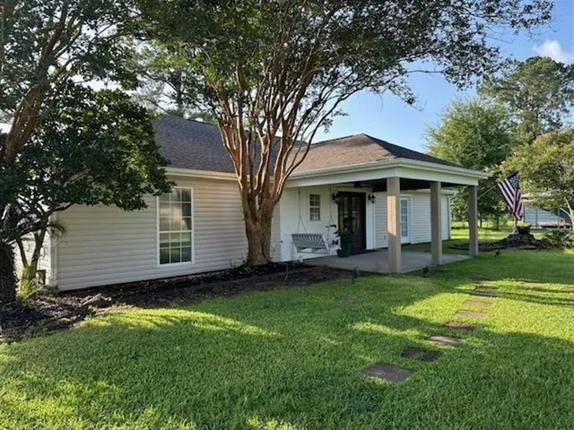 $335,000 | 3900 Paul White Road, Lake Charles, LA 70611