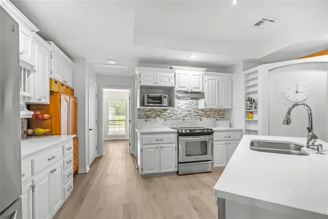 $335,000 | 3900 Paul White Road, Lake Charles, LA 70611