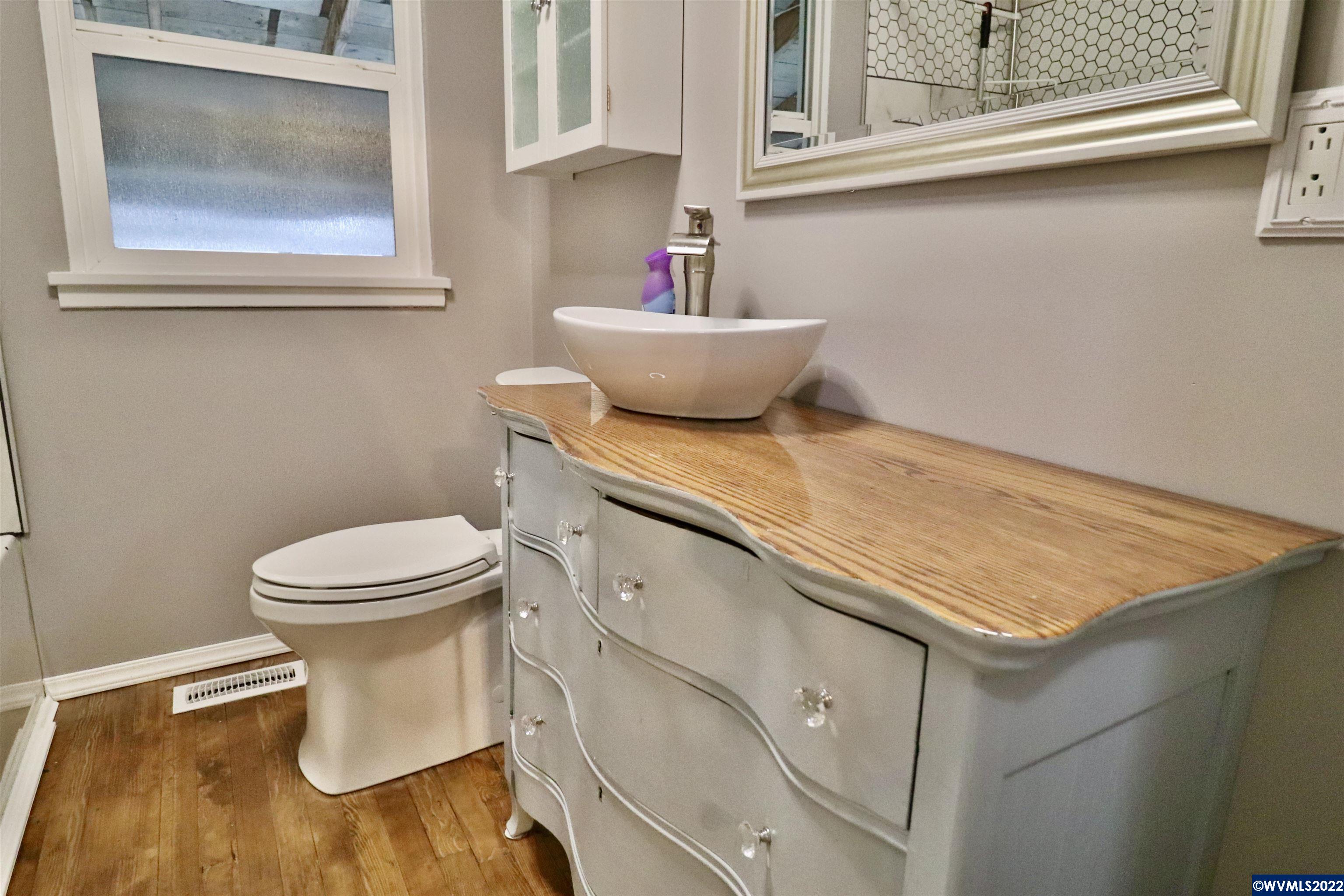 1335 Southwest Calapooia Street Albany, OR 97321 - Photo 10 of 17 Gallery Image 10